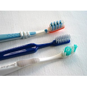 08-SPAZZOLINI DENTI
